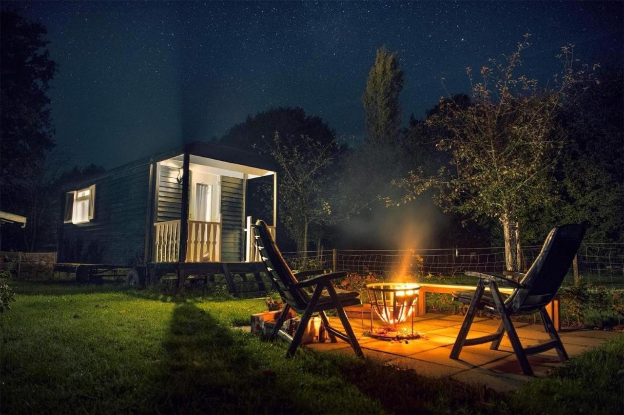 Bed and Breakfast Pipowagen Elsebein Groningen Westerwolde Unieke Ligging Met Eigen Tuin En Vrij Uitzicht Over Veld Naar Natuurgebied Onstwedde Zewnętrze zdjęcie